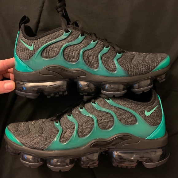 Nike Other - Nike Air Vapormax Plus ‘Eagles’